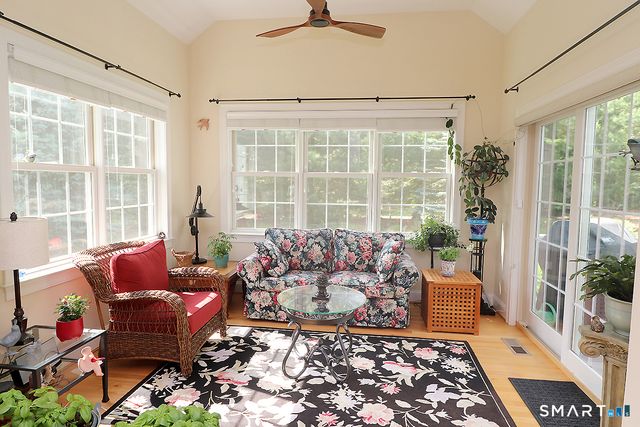 15 Bantry Road 15, Simsbury, CT 06070