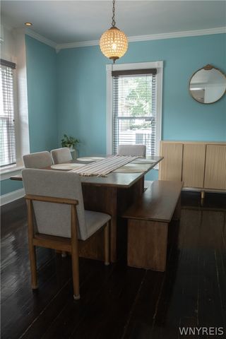 90 Hedley Place, Buffalo, NY 14208