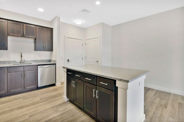 280 Salmon Brook Street 4312, Granby, CT 06035