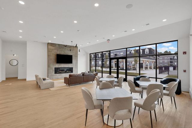 280 Salmon Brook Street 4312, Granby, CT 06035