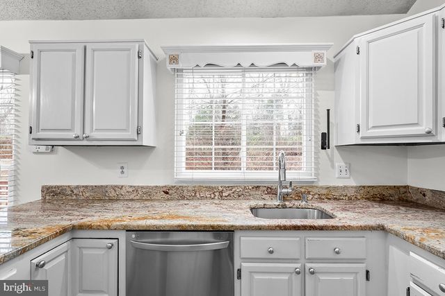 429 DEERPATH AVE SW, Leesburg, VA 20175
