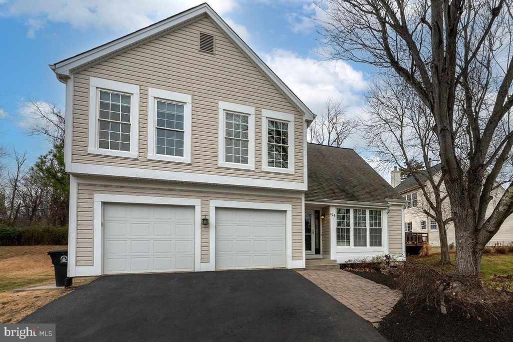 429 DEERPATH AVE SW, Leesburg, VA 20175
