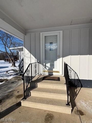 2747 Barclay Messerly Road, Southington, OH 44470