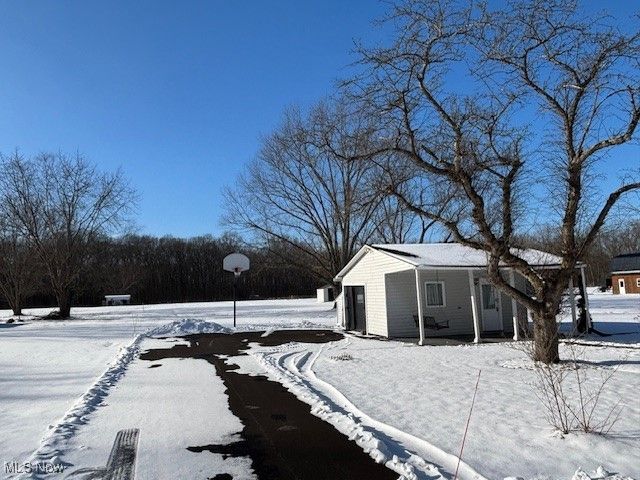 2747 Barclay Messerly Road, Southington, OH 44470