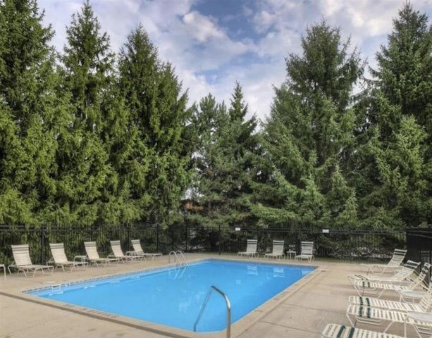 3312 Devonwood Hills Drive C, Grand Rapids, MI 49525