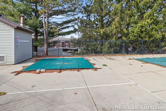3312 Devonwood Hills Drive C, Grand Rapids, MI 49525