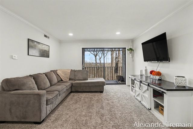 3312 Devonwood Hills Drive C, Grand Rapids, MI 49525