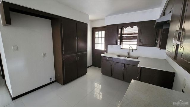 2815 Roselawn Drive, Weslaco, TX 78596