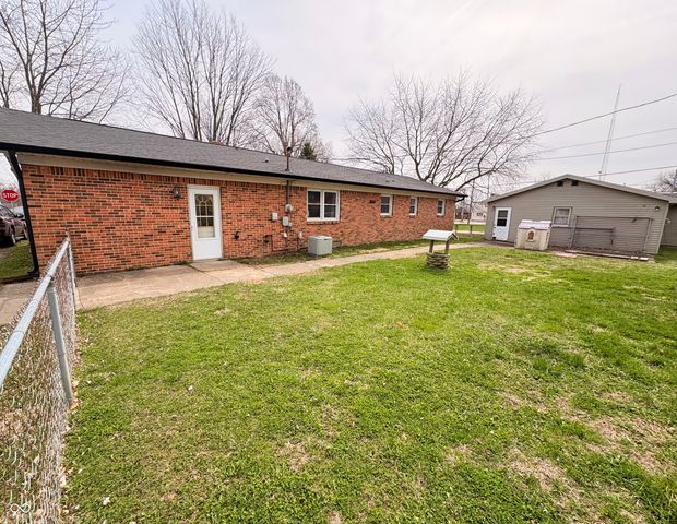 4886 N Ohio Street, Clayton, IN 46118