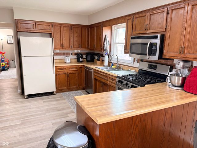 4886 N Ohio Street, Clayton, IN 46118