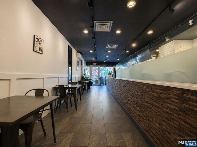 332 Broad Avenue, Leonia, NJ 07605