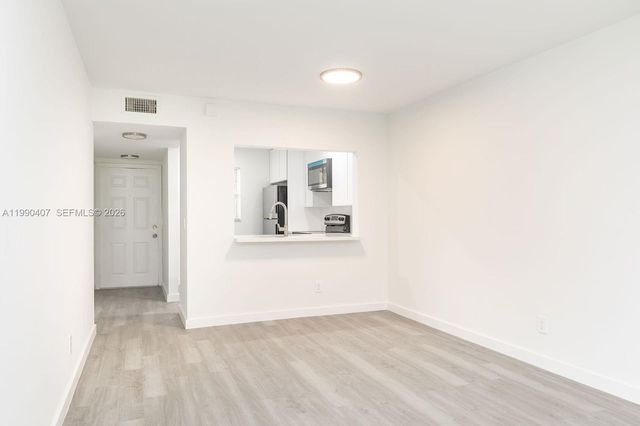 10330 NW 8th St 104, Pembroke Pines, FL 33026