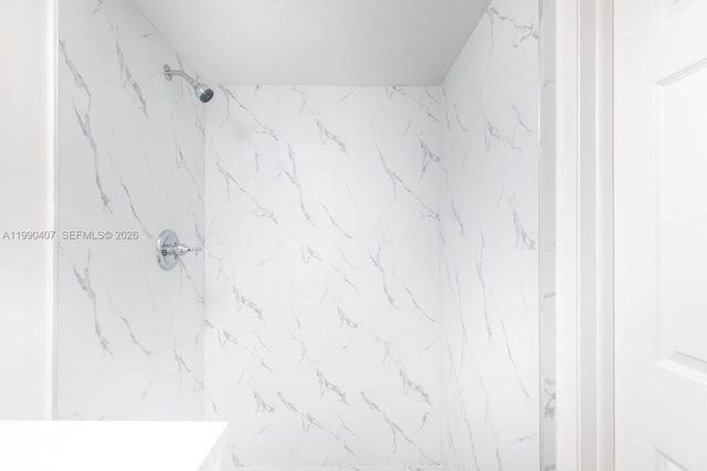 10330 NW 8th St 104, Pembroke Pines, FL 33026