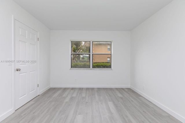 10330 NW 8th St 104, Pembroke Pines, FL 33026