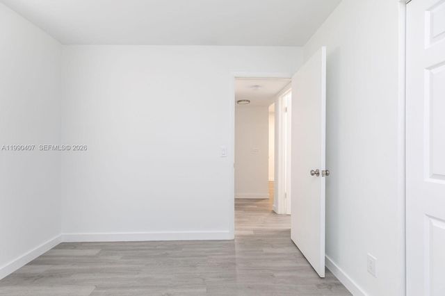 10330 NW 8th St 104, Pembroke Pines, FL 33026