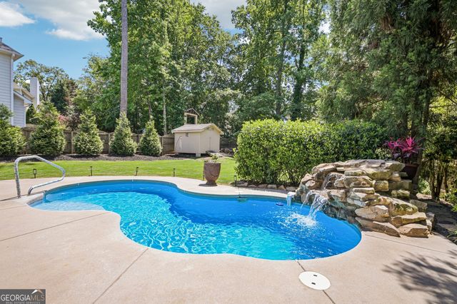 197 Parkstone Way, Marietta, GA 30066