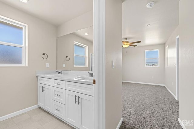 418 S Williams Street, Bakersfield, CA 93307