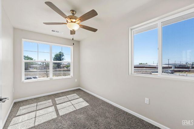 418 S Williams Street, Bakersfield, CA 93307