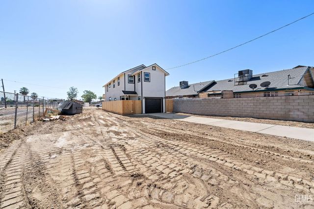 418 S Williams Street, Bakersfield, CA 93307
