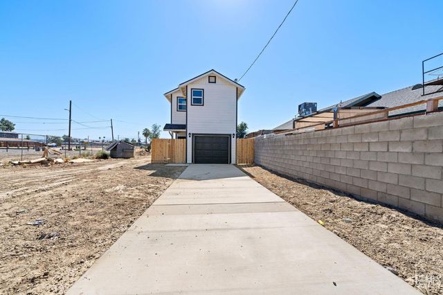 418 S Williams Street, Bakersfield, CA 93307