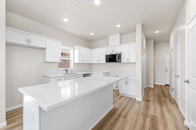 418 S Williams Street, Bakersfield, CA 93307