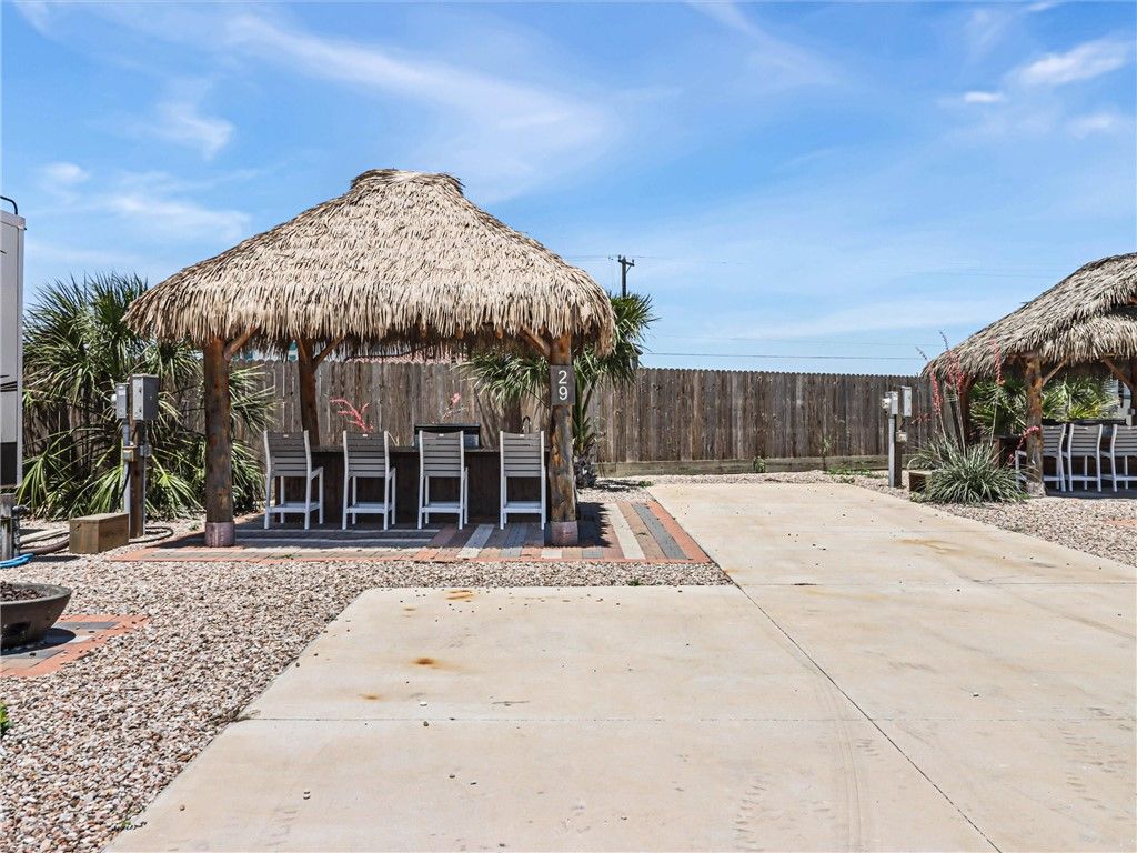 1100 Port St 29, Port Aransas, TX 78373 — exterior