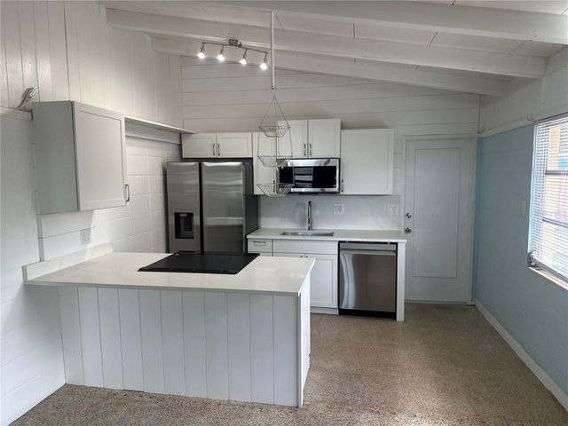 2223 BAY STREET, Sarasota, FL 34237