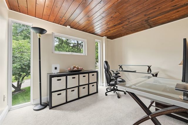 2322 Marbury Rd, Churchill Boro, PA 15221