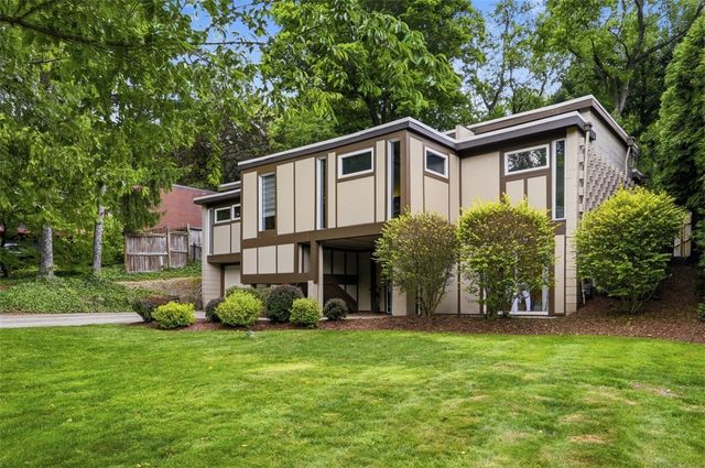 2322 Marbury Rd, Churchill Boro, PA 15221