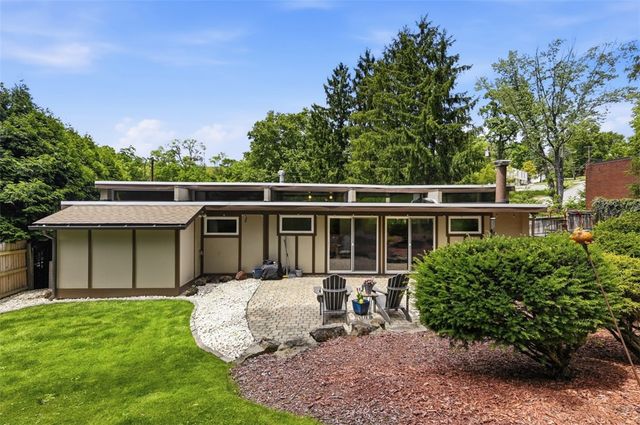 2322 Marbury Rd, Churchill Boro, PA 15221