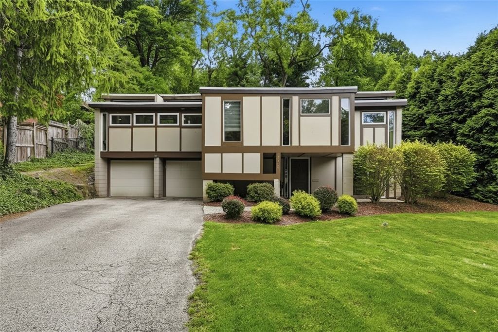 2322 Marbury Rd, Churchill Boro, PA 15221