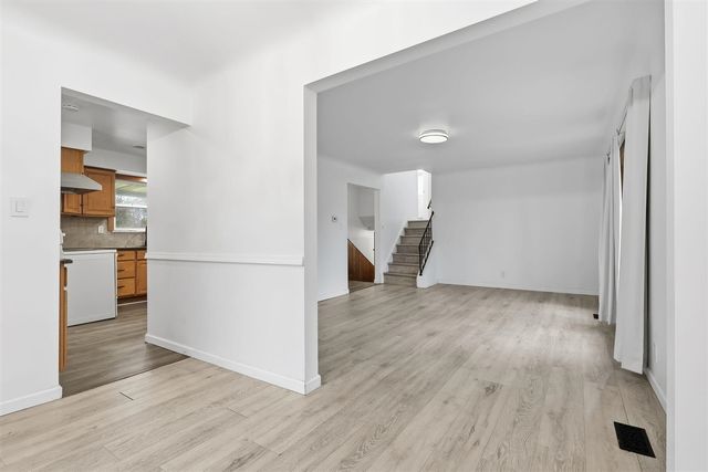 6382 Houghten Drive, Troy, MI 48098