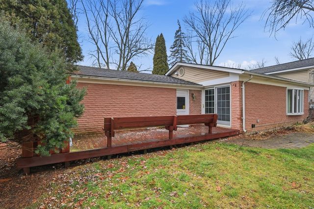 6382 Houghten Drive, Troy, MI 48098