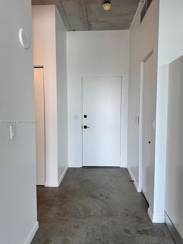 10 SW South River Dr 1710, Miami, FL 33130