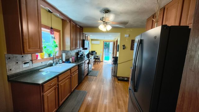 66 Edgemere Rd, Lynn, MA 01904