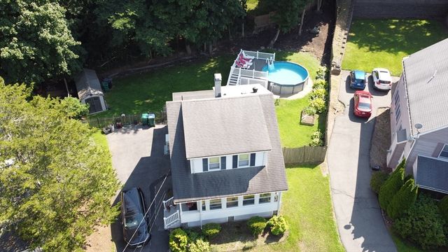 66 Edgemere Rd, Lynn, MA 01904