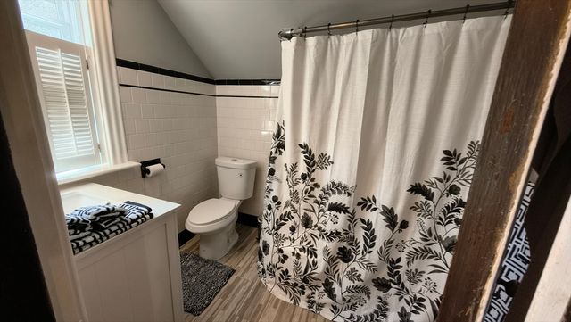 66 Edgemere Rd, Lynn, MA 01904
