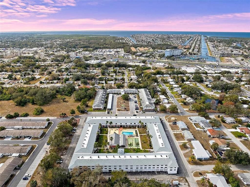 4746 AZALEA DRIVE 105C, New Port Richey, FL 34652