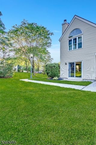 1407 Pinhorn Dr 1407, Bridgewater Twp., NJ 08807
