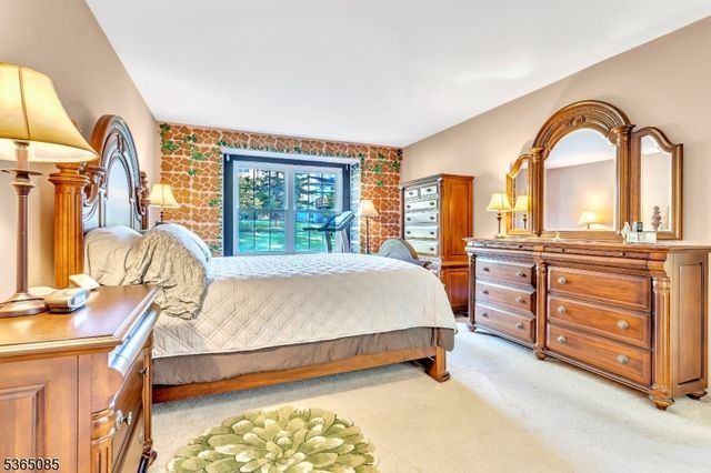 1407 Pinhorn Dr 1407, Bridgewater Twp., NJ 08807