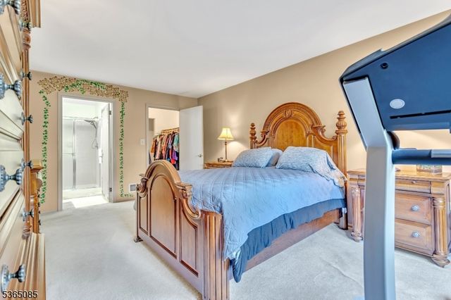 1407 Pinhorn Dr 1407, Bridgewater Twp., NJ 08807