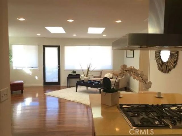 1462 Silver Lake Boulevard, Los Angeles, CA 90026