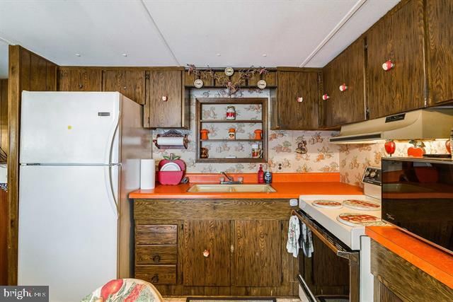 481 ELDON YATES DR, Stanley, VA 22851