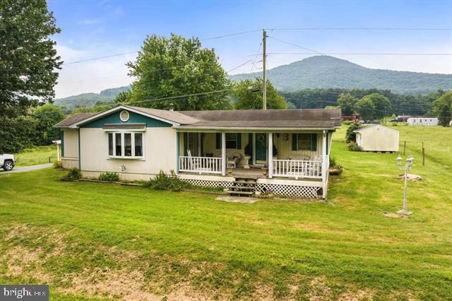 481 ELDON YATES DR, Stanley, VA 22851