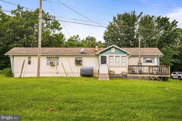 481 ELDON YATES DR, Stanley, VA 22851