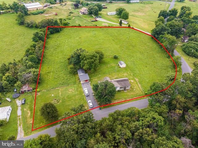 481 ELDON YATES DR, Stanley, VA 22851