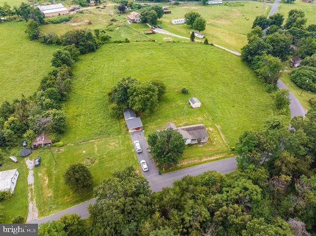 481 ELDON YATES DR, Stanley, VA 22851