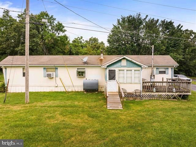 481 ELDON YATES DR, Stanley, VA 22851