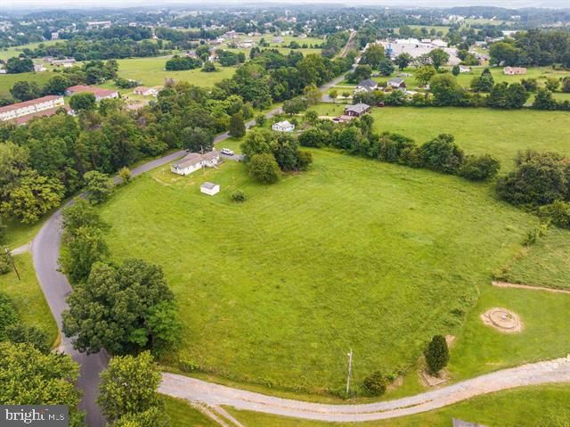 481 ELDON YATES DR, Stanley, VA 22851