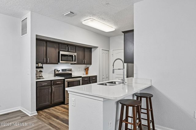 4959 KEY LIME Drive 206, Jacksonville, FL 32256